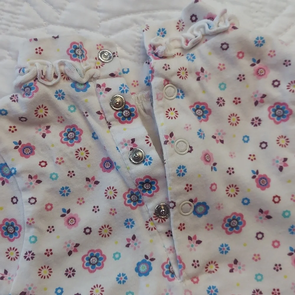 * Children's Place Floral Print Baby Girl Bodysuit and Denim Jeans, 0-3 months